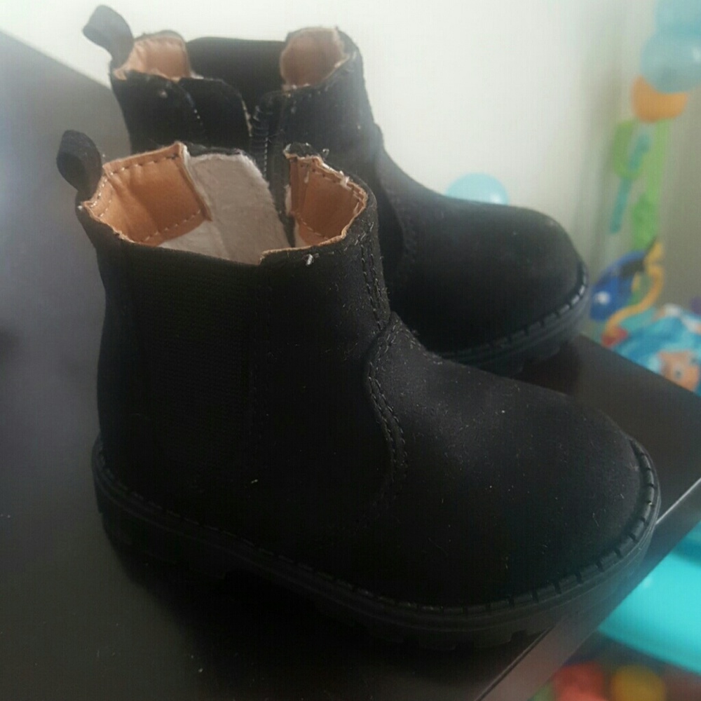 Black h&m baby girl boots